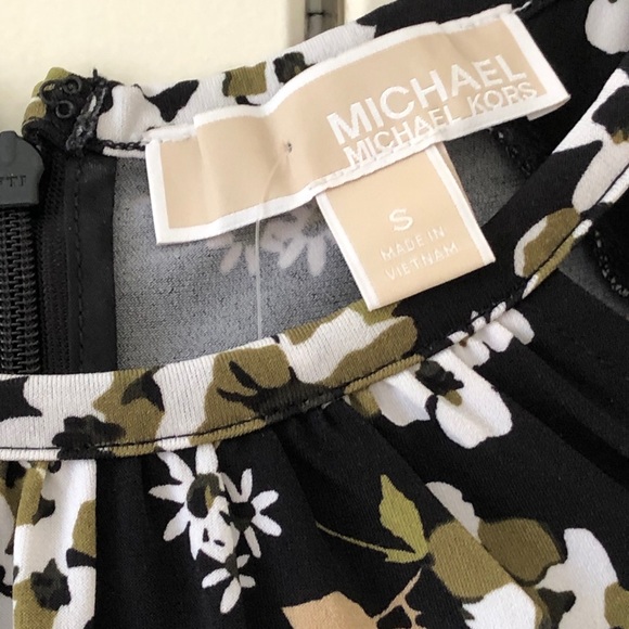 🎉Host Pick🎉Michael Kors Floral-Print Cutout Midi Dress - Picture 3 of 7